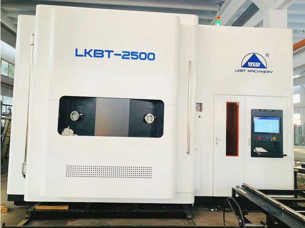 آلة طلاء PVD كبيرة الحجم للصلب باللون الذهبي